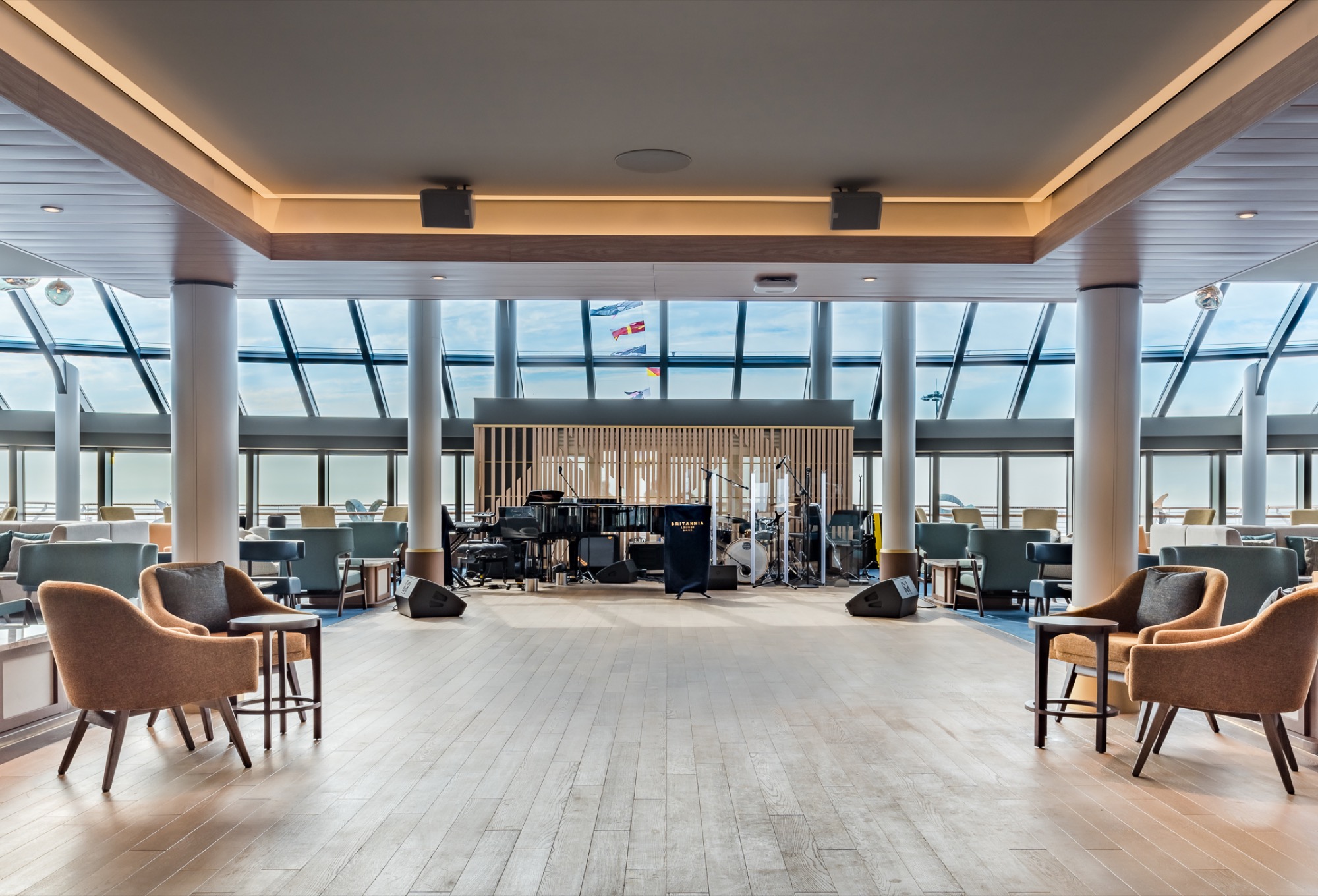 Saga Spirit of Discovery The Britannia Lounge - - Credit Franklin & Frankln..jpg